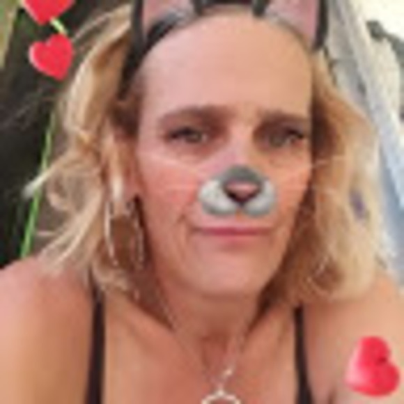 Meet your Posher, Jennifer - Picture 1 of 1